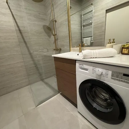 Apartament V2 Mm Komfortowe Naprzeciwko Centrum Handlowego Westfield Mokotów *